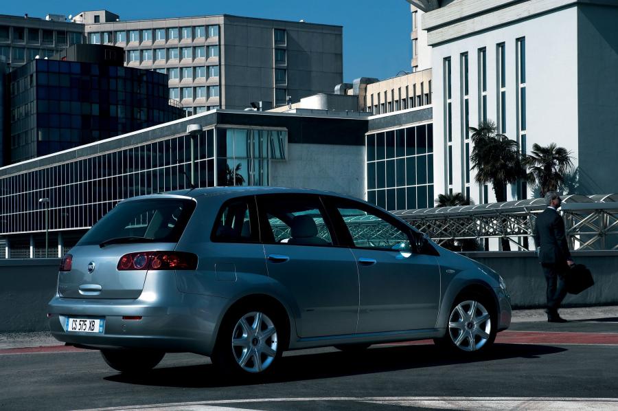  Fiat Croma Station Wagon 2009 года  (фото 86 из 106)